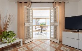 Casa In Villa A Mondello-700M Dal Mare